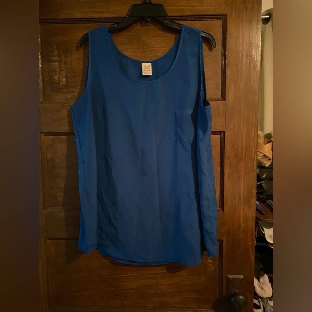 Loose tank